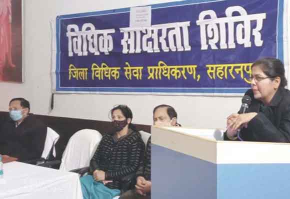 नाबालिग बच्चों का सिगरेट व तम्बाकू बेचना अपराध