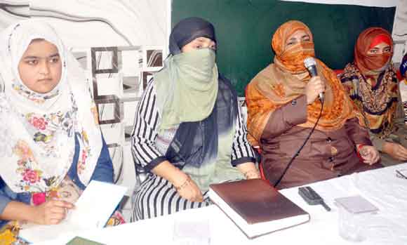 आदर्श समाज की स्थापना के लिए जरूरी है आदर्श परिवार