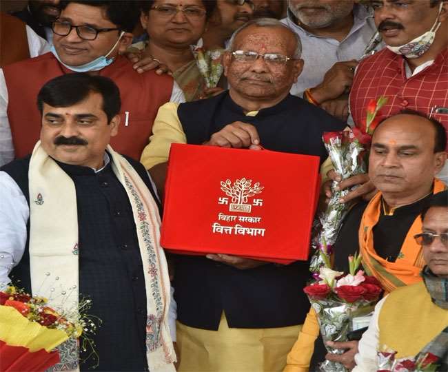 HIGHLIGHTS Bihar Budget 2021:बिहार का 2 लाख 18 हजार करोड़ का बजट पेश, 20 लाख लोगों को इसी साल रोजगार का वादा