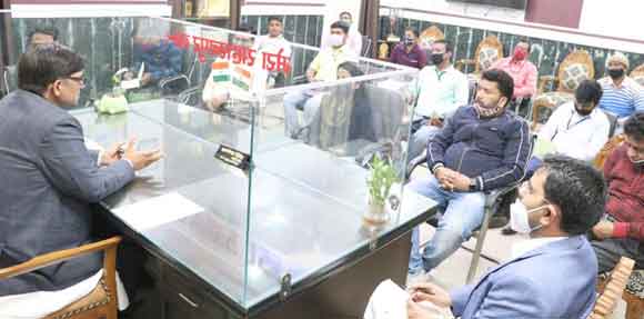 निकायों का काम सफाई ही नहीं सोच बदलने का भी है: नगरायुक्त