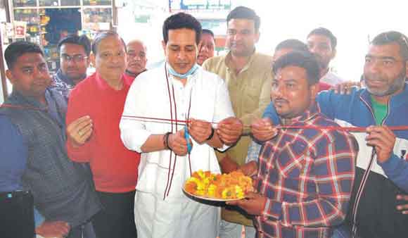 पूर्व सांसद ने किया जन औषधि केंद्र का शुभारम्भ