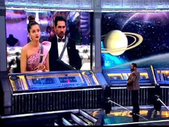Bigg Boss 14 Update: रूबीना दिलैक ने सलमान खान पर लगाया एजाज खान को सपोर्ट करने का आरोप, मिला यह जवाब