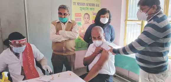 फ्रंट लाइन वर्कर्स पूरे उत्साह से वैक्सीनेशन कार्यक्रम में हिस्सा लें: मण्डलायुक्त