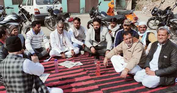 पालिका सभासद व बिल कलेक्टर में मारपीट का मामला