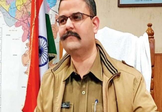 नोएडा के SSP रहे IPS अधिकारी वैभव कृष्ण बहाल, 13 महीने से अधिक समय तक रहे सस्पेंड