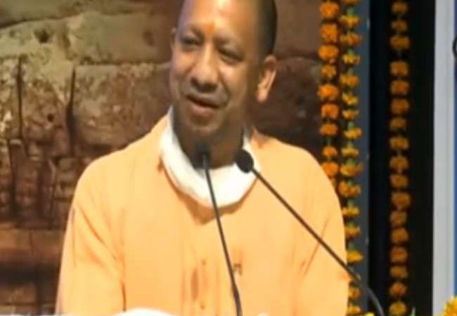 भारत के खिलाफ गंदा बोलने वाले बिकाऊ लोग, चंद पैसों के लिए बेचते हैं अपनी आत्मा: मुख्यमंत्री योगी आदित्यनाथ