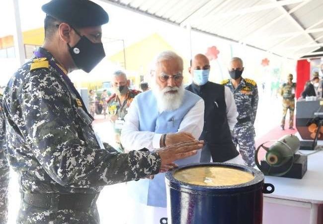 सैन्य कमांडरों के सम्मेलन में पीएम मोदी ने उत्‍तरी सीमा पर सशस्‍त्र बलों के दृढ़ संकल्प को सराहा, जानें क्‍या कहा