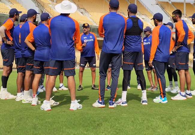 भारतीय टीम मैनेजमेंट के सामने प्लेइंग इलेवन का सिरदर्द, इन 6 खिलाड़ियों में से खेलेंगे 3 खिलाड़ी