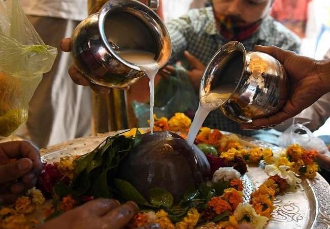Mahashivratri 2021 LIVE : महाशिवरात्रि का पावन पर्व आज, कश्मीर से कन्याकुमारी तक भक्तों का तांता