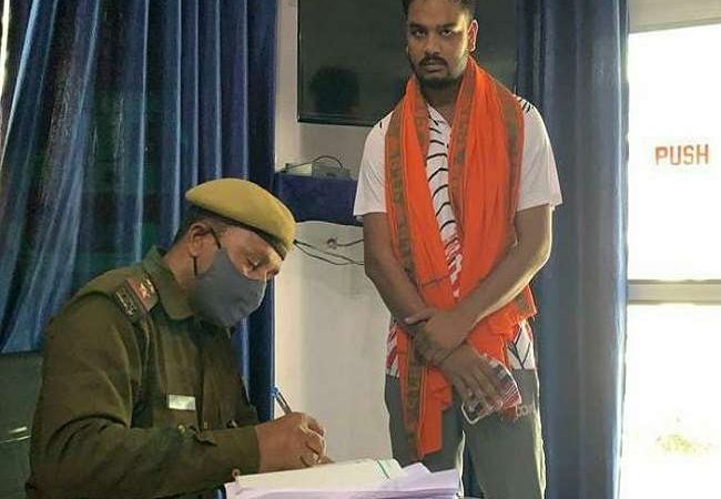 लखनऊ सांसद पुत्र फायरिंग केस: बीजेपी MP कौशल किशोर का पुत्र आयुष पहुंचा थाने, पूछताछ में जुटी पुलिस