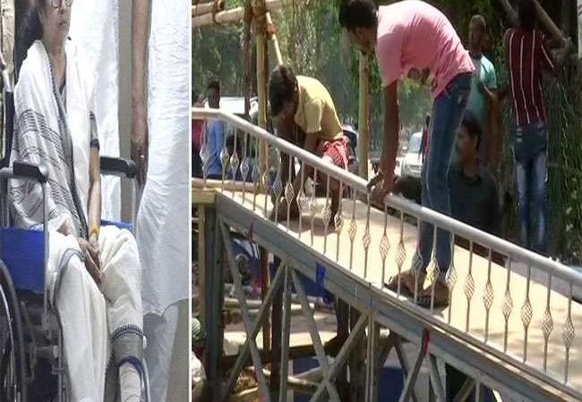 कोलकाता में कुछ ही देर में व्हील चेयर पर बैठकर ममता का रोड शो होगा शुरू, दीदी के लिए बनाया गया विशेष मंच