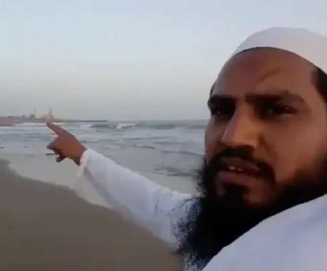 सोमनाथ मंदिर को लूटने वाले महमूद गजनवी की तारीफ पड़ी भारी, पुलिस ने मौलाना को किया गिरफ्तार