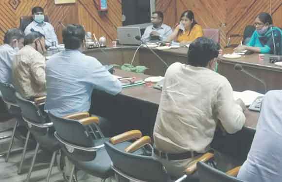 पोषण पखवाड़े में पूरी सजगत से कार्य को पूरा किया जाए: जिलाधिकारी