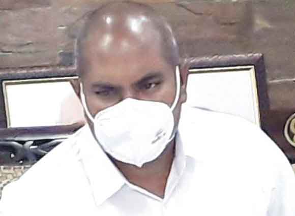 अवैध शराब के कारोबारियों के विरूद्ध गैंगस्टर और एनएएस में कार्यवाही की जाए: मण्डलायुक्त