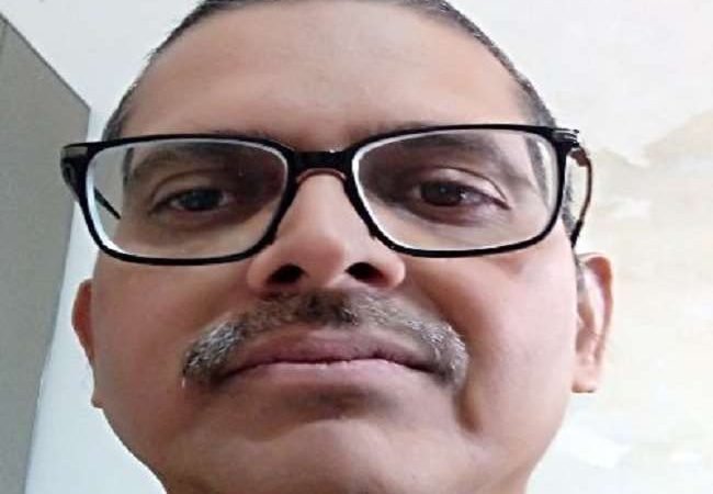 Strict Action on IPS Officers: अमिताभ ठाकुर सहित UP के तीन IPS अफसरों पर बड़ी कार्रवाई, अनिवार्य सेवानिवृतिपर बड़ी कार्रवाई, अनिवार्य सेवानिवृति