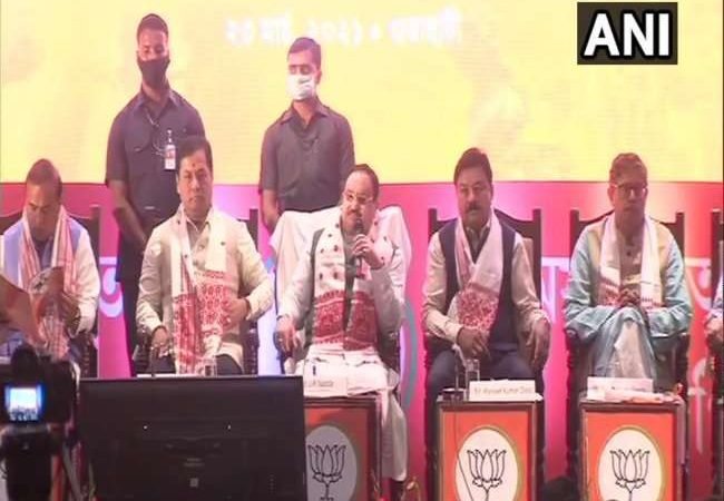 Assam Assembly Election 2021: जेपी नड्डा ने भाजपा का घोषणापत्र किया जारी, नरेंद्र तोमर और सीएम सर्बानंद सोनोवाल रहे मौजूद