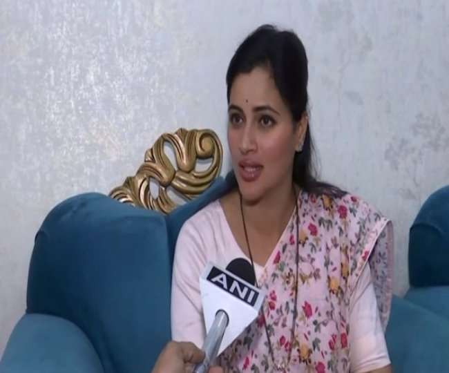महिला सांसद के लेटर से महाराष्ट्र की सियासत में नया बवाल, शिवसेना नेता पर धमकी देने आरोप, पुलिस से करेंगी संपर्क