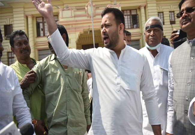 Bihar Assembly LIVE Updates: कांग्रेस ने रखी राष्‍ट्रपति शासन की मांग, विपक्ष के समानान्‍तर विधानसभा सत्र में नीतीश बर्खास्‍त