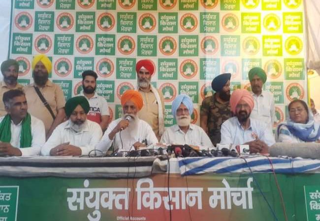Farmer Protest: महिलाओं की अगुवाई में संसद तक मार्च करेंगे आंदोलनकारी, KMP भी करेंगे जाम