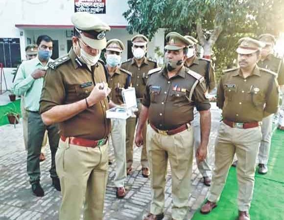 डीआईजी ने किया पुलिस लाईन का वार्षिक निरीक्षण