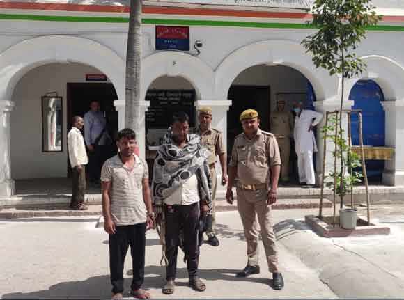 कोतवाली पुलिस ने जिलाबदर बदमाश सहित दो को जेल भेजा