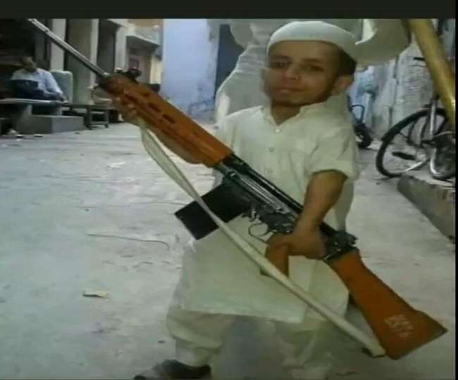 निकाह तय होते ही ढाई फुट के अजीम ने उठा ली इंसास राइफल, कानूनी शिंकजे में फंसने की संभावना