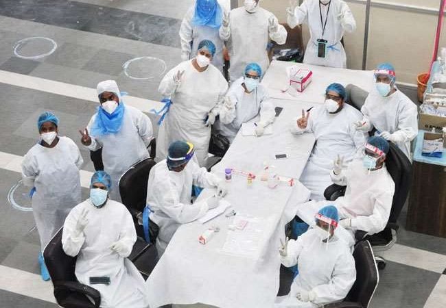 कोरोना को रोकने के लिए सरकार उठा सकती है बड़ा कदम, जल्द ही 45 साल से नीचे वालों के आ सकता है यह नियम