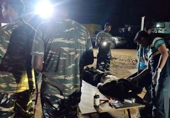 सुरक्षा बलों पर 400 नक्सलियों ने घात लगाकर बोला था हमला, घायल होने के बावजूद पेड़ों की ओट लेकर लड़ते रहे जवान