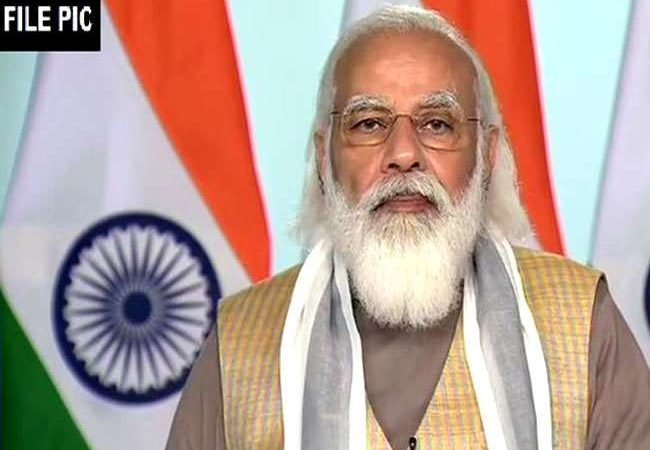 देश में तेजी से बिगड़ रहे कोरोना के हालात, पीएम मोदी ने बुलाई हाई लेवल मीटिंग