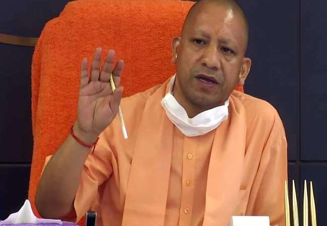 Medical Oxygen Crisis in UP: निजी अस्पतालों पर CM योगी आदित्यनाथ का शिकंजा, होगा ऑक्सीजन के उपयोग का ऑडिट
