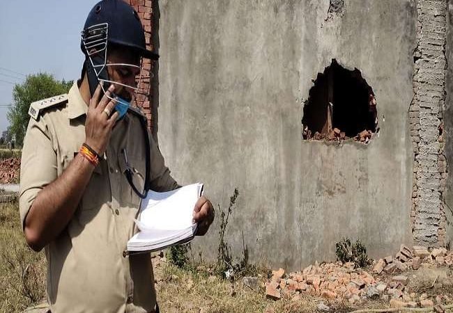 Breaking News: बिजनौर में अवैध पटाखा फैक्ट्री में विस्फोट में पांच की मौत, चार की हालत गंभीर; राहत व बचाव कार्य जारी