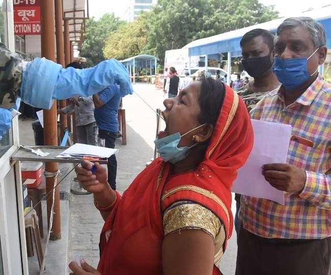 COVID-19 in UP: प्रदेश में कोरोना वायरस संक्रमण दिन पर दिन बना रहा रिकॉर्ड, 24 घंटे में 12787 नए संक्रमित; 48 की मौत