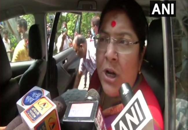 Bengal Chunav 2021 Voting LIVE: चौथे चरण के मतदान के दौरान कई जगहों पर बवाल, लॉकेट चटर्जी की गाड़ी पर हमला