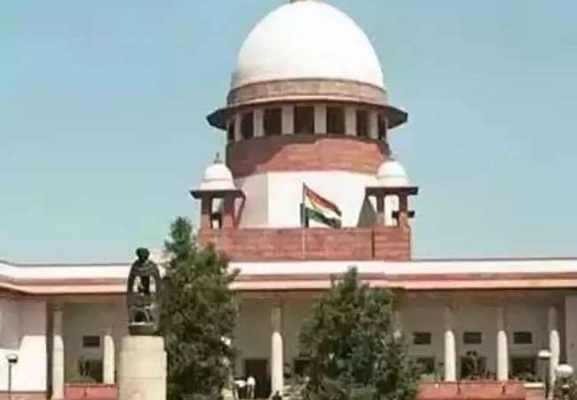 सुप्रीम कोर्ट ने खारिज की कुरान की 26 आयतों को हटाने की मांग वाली याचिका, वसीम रिजवी पर लगा जुर्माना