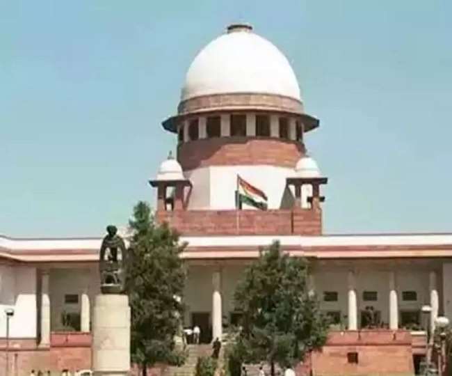 सुप्रीम कोर्ट ने खारिज की कुरान की 26 आयतों को हटाने की मांग वाली याचिका, वसीम रिजवी पर लगा जुर्माना