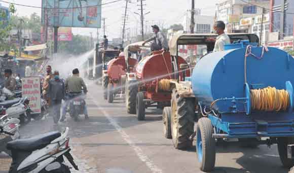 सभी कंटेनमेंट जोन सहित हर रोज 9 वार्डो में सैनेटाइजेशन