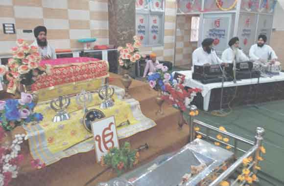 परम्परागत तरीके से मनाया बैसाखी पर्व