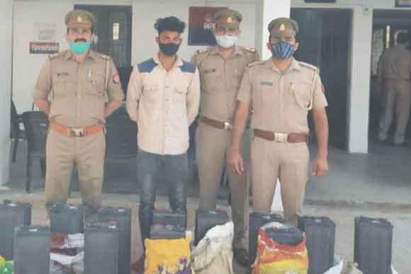 पुलिस ने किया मोबाइल टावर पर हुई चोरी का खुलासा, एक आरोपी दबोचा