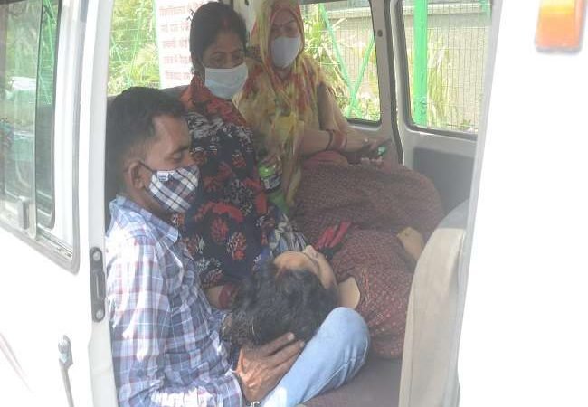 COVID-19 in UP: उत्तर प्रदेश में निरंकुश कोरोना वायरस का नया संक्रमण, 24 घंटे में 27426 नए कोविड संक्रमित