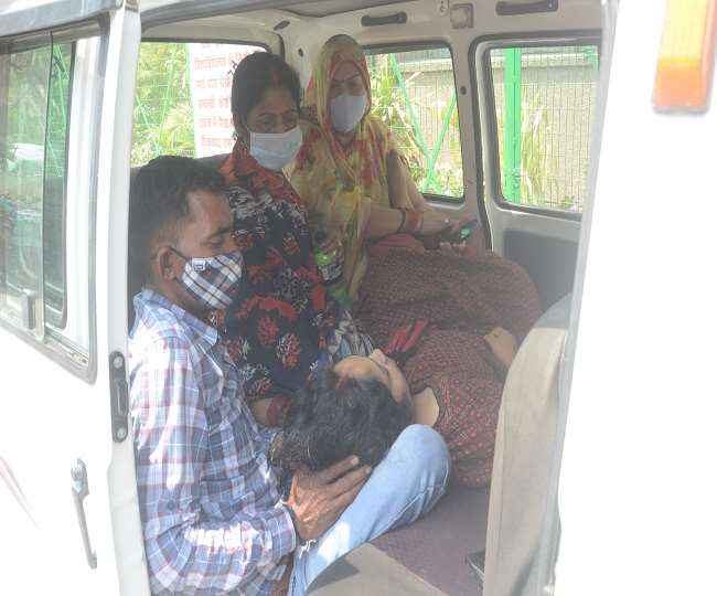 COVID-19 in UP: उत्तर प्रदेश में निरंकुश कोरोना वायरस का नया संक्रमण, 24 घंटे में 27426 नए कोविड संक्रमित