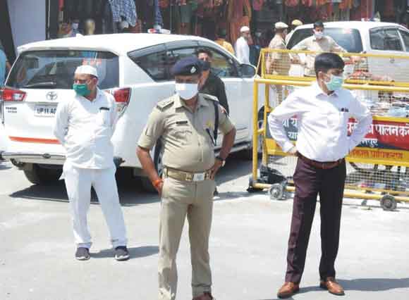 डीएम व एसएसपी के निर्देशन में चलाया मॉस्क चैकिंग अभियान