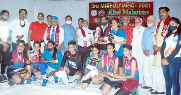 मिनी ओलम्पिक के समापन पर किया विजेता खिलाडिय़ों को पुरस्कृत