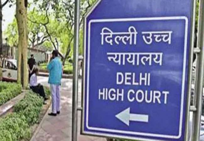 दिल्ली में आक्सीजन की सप्लाई बाधित होने पर हाई कोर्ट गंभीर, कहा- यह देश भगवान द्वारा चलाया जा रहा
