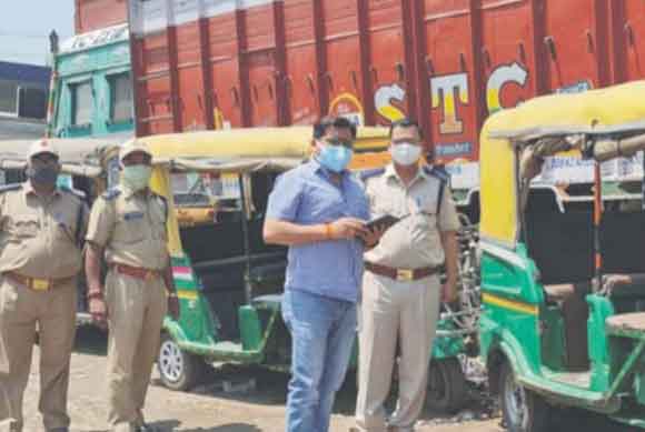 चैकिंग के दौरान 54 वाहनों का काटा चालान, 8 किए सीज