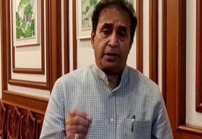 100 करोड़ वसूली मामला: महाराष्ट्र के पूर्व गृह मंत्री अनिल देशमुख के खिलाफ CBI ने दर्ज की FIR, छापेमारी जारी