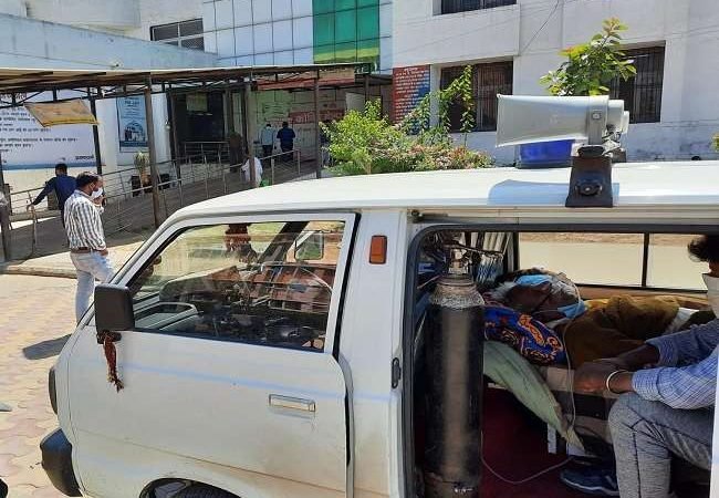 COVID-19 in UP: कोरोना संक्रमण से 24 घंटे में UP में 223 की मौत व रिकॉर्ड 38055 नए मामले आए