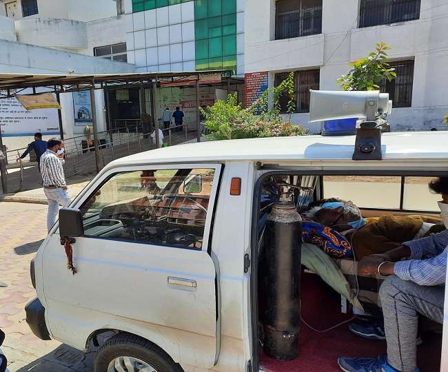 COVID-19 in UP: कोरोना संक्रमण से 24 घंटे में UP में 223 की मौत व रिकॉर्ड 38055 नए मामले आए