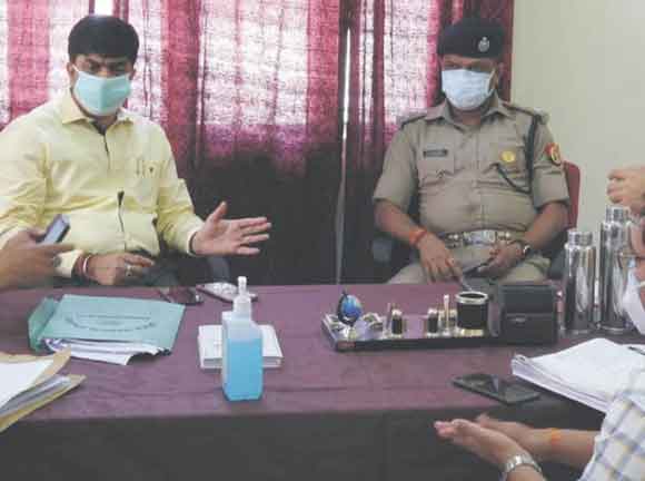 डीएम व एसएसपी ने किया मेडिकल कालेज व जिला चिकित्सालय का निरीक्षण, दिए दिशा-निर्देश