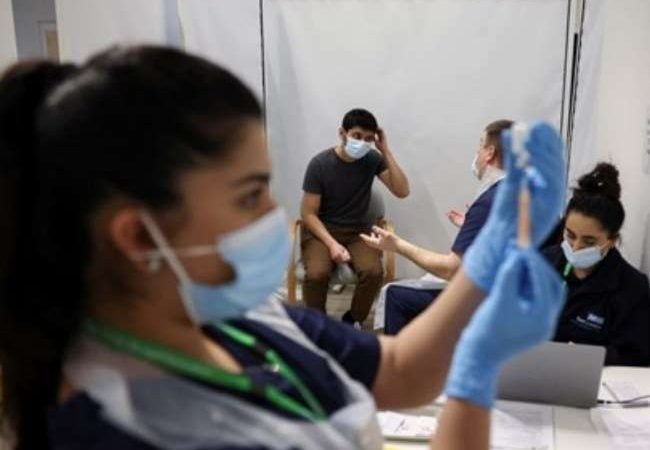 आज से 45 साल से ज्यादा उम्र के लोगों लगेगी कोविड वैक्‍सीन, टीकाकरण को लेकर केंद्र ने राज्यों को दिए ये खास निर्देश