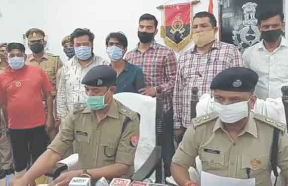 पुलिस व क्राइम ब्रांच ने मुठभेड़ में दबोचे चार शातिर लुटेरे, लूटी गई बंदूक बरामद